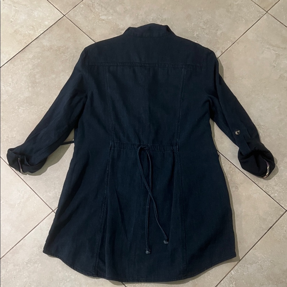 CABI Like New 100% Cotton Denim Style shacket, shirt-jacket, Tunic Size M - Picture 8 of 10